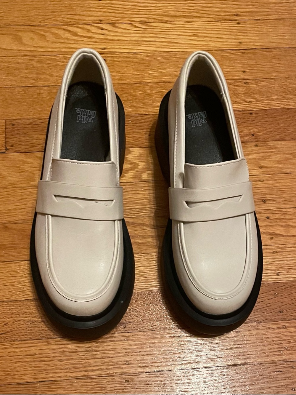 Wild Fable cream platform penny loafers with black sole. New without tags.